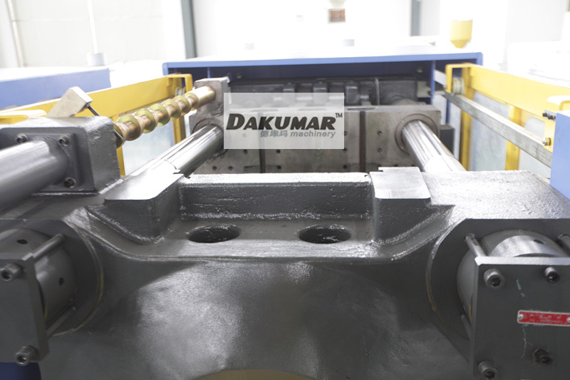 Safety machine guarding injection molding machine