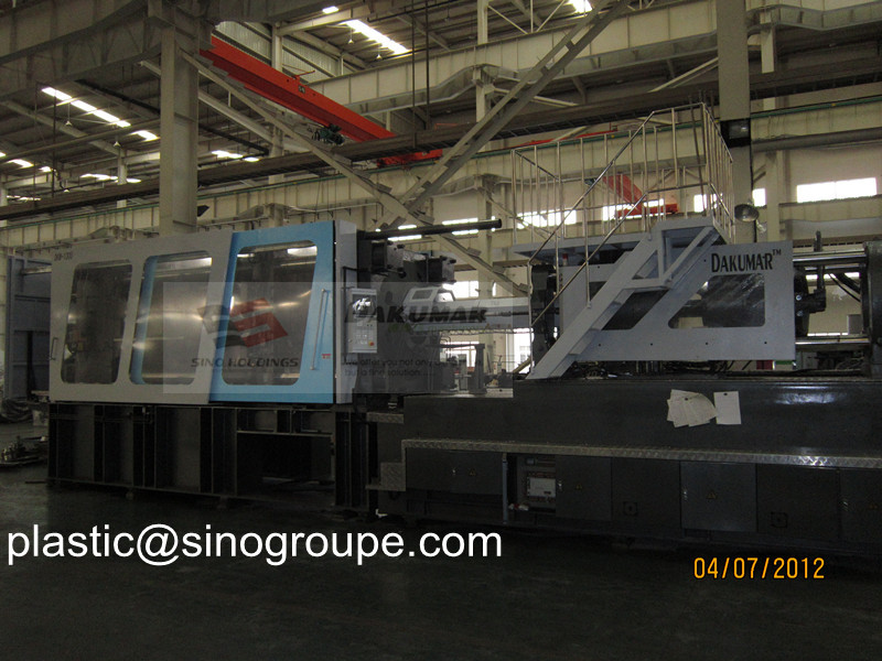 Plastic big part automatically molding solution